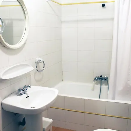 Apartment Estudis Turistics Cims Pas 3000 Pas De La Casa