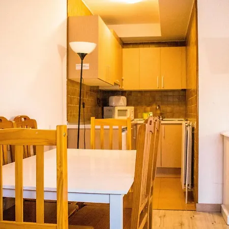 Apartment Estudis Turistics Cims Pas 3000 *