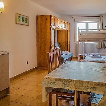 Estudis Turistics Cims Pas 3000 Apartment